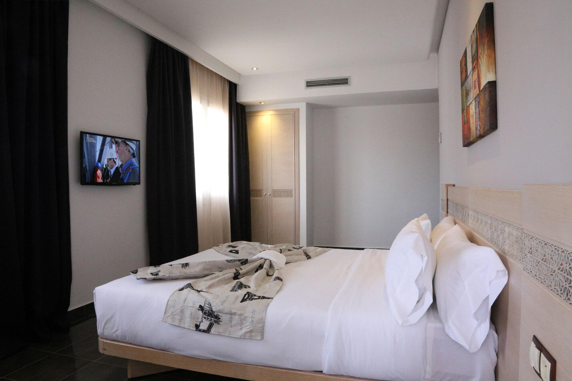 Hotel A44 Tétouan Esterno foto