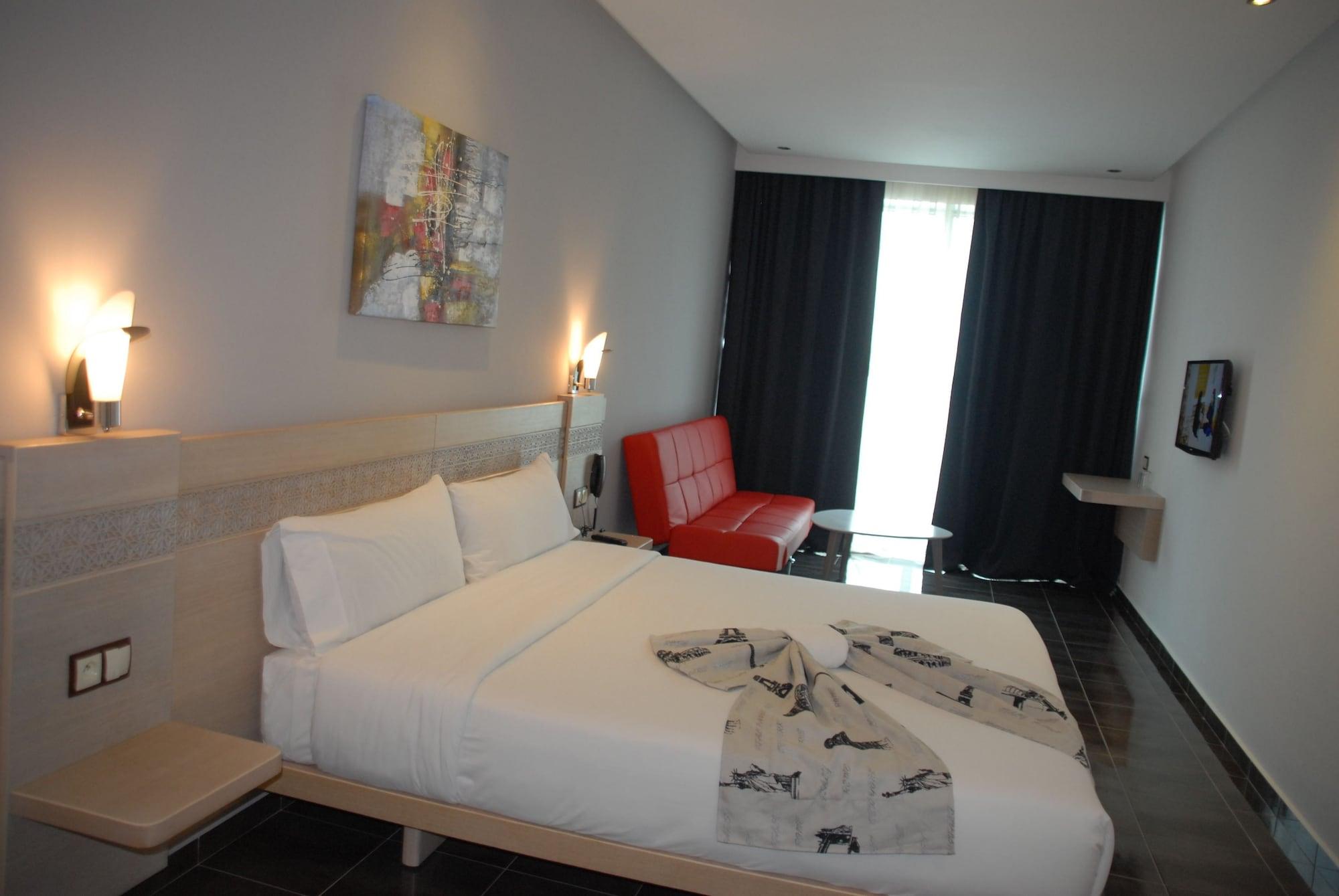 Hotel A44 Tétouan Esterno foto