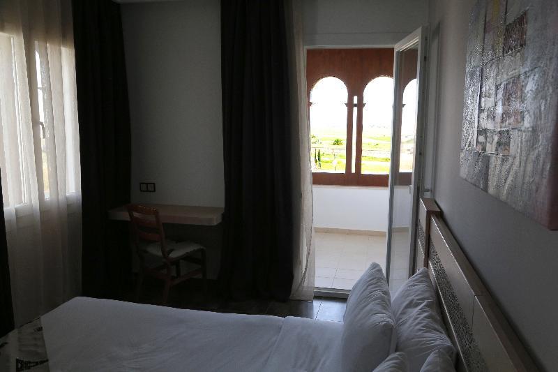Hotel A44 Tétouan Esterno foto
