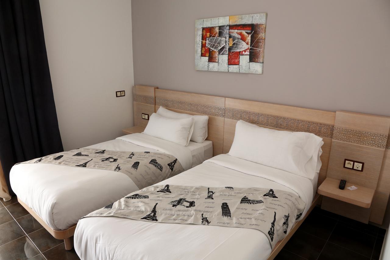 Hotel A44 Tétouan Esterno foto