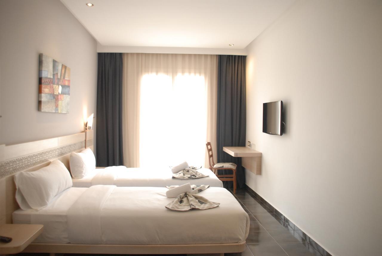 Hotel A44 Tétouan Esterno foto