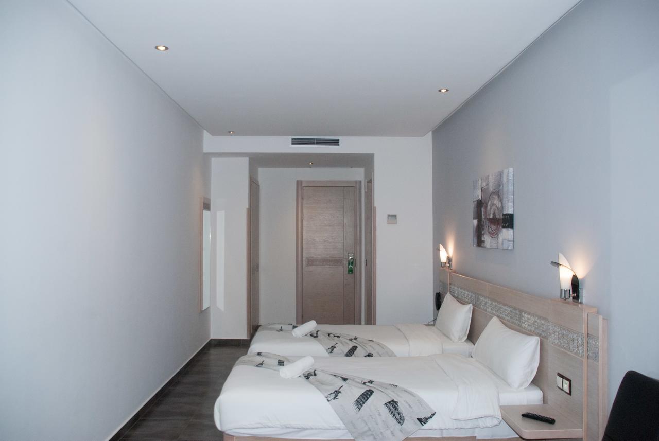Hotel A44 Tétouan Esterno foto