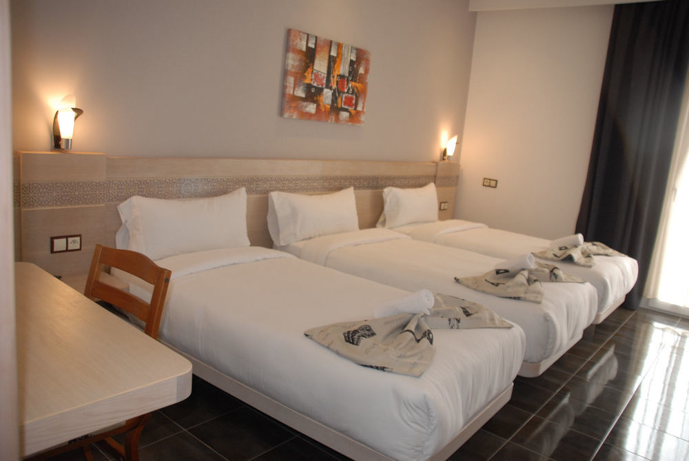 Hotel A44 Tétouan Esterno foto